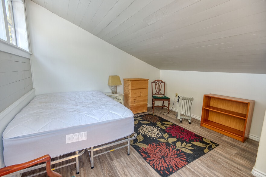 More Photos Of 6750 Or-126 Hwy, Florence Marina For Sale