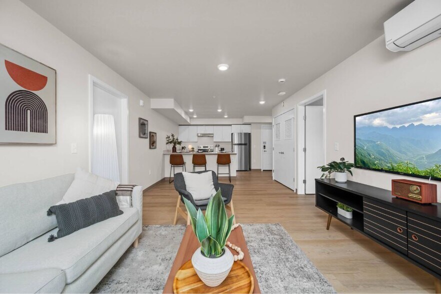 More Photos Of 200 E McCorquedale Rd, Burlington Apartments For Sale