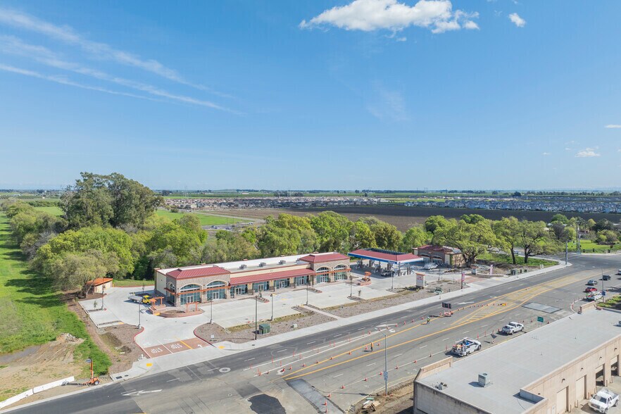 More Photos Of 611 Leisure Town Rd, Vacaville Restaurant For Lease