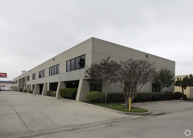 Primary Photo Of 7372 Walnut Ave, Buena Park Warehouse For Lease