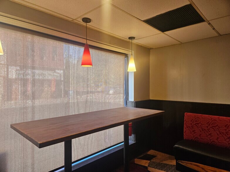 More Photos Of 220 Sycamore St, Oil City General Retail For Sale