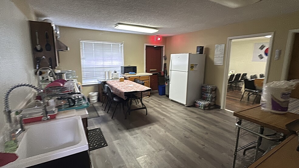 More Photos Of 109 S Story Rd, Irving Office Residential For Sale