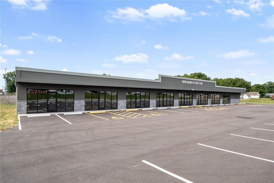 More Photos Of 1219 E Cedar St, New Baden Storefront Retail Office For Sale