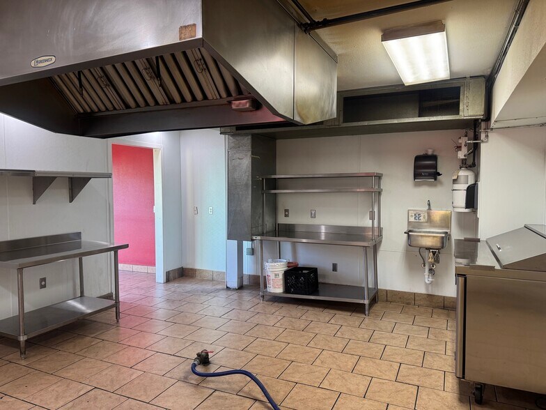 More Photos Of 455-475 I St, Arcata Storefront Retail Office For Lease