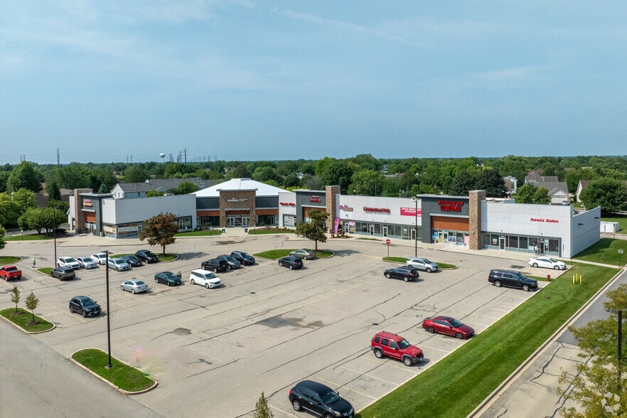 More Photos Of 402-440 N Weber Rd, Romeoville Freestanding For Sale