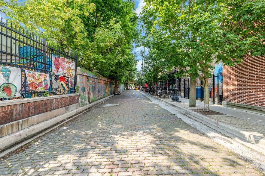 More Photos Of 1409-1411 W Lunt Ave, Chicago Storefront Retail Residential For Sale