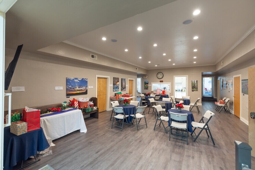 More Photos Of 628 Royer St, Roseville Schools For Lease