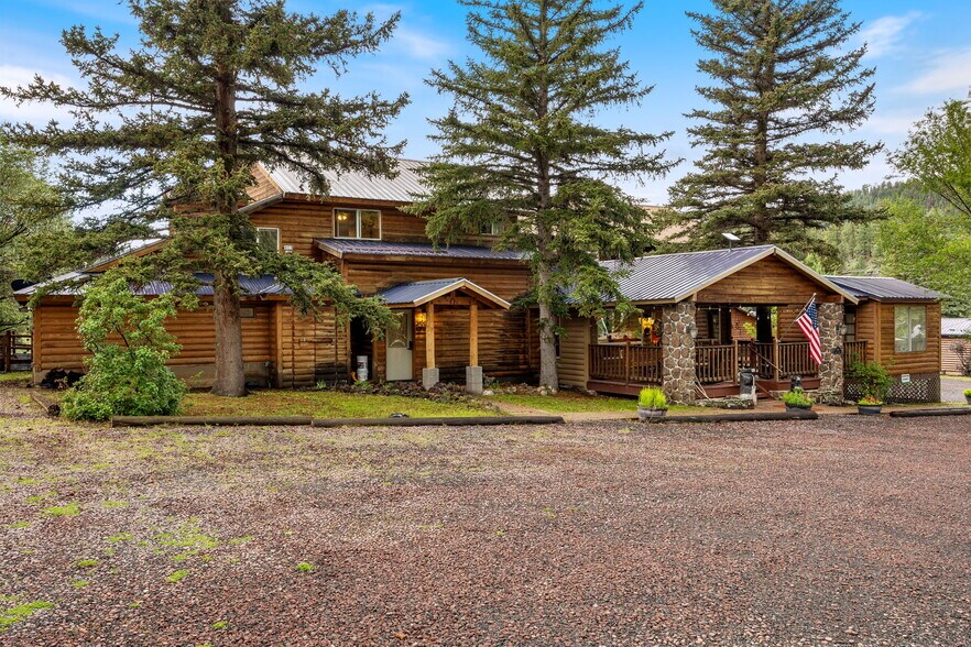 More Photos Of 140 Main St, Greer Specialty For Sale