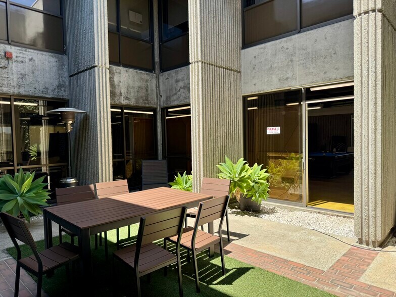 More Photos Of 17550 Gillette Ave, Irvine Manufacturing For Sale