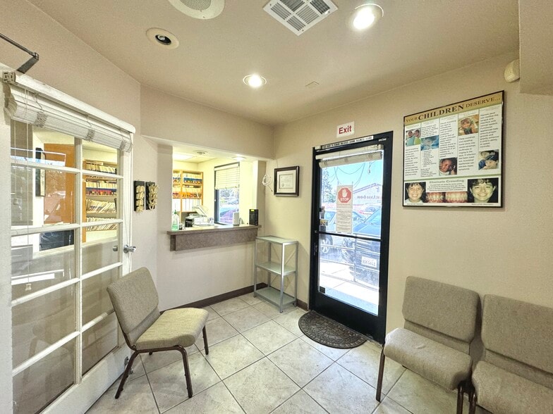 More Photos Of 12732 Brookhurst St, Garden Grove Medical For Sale