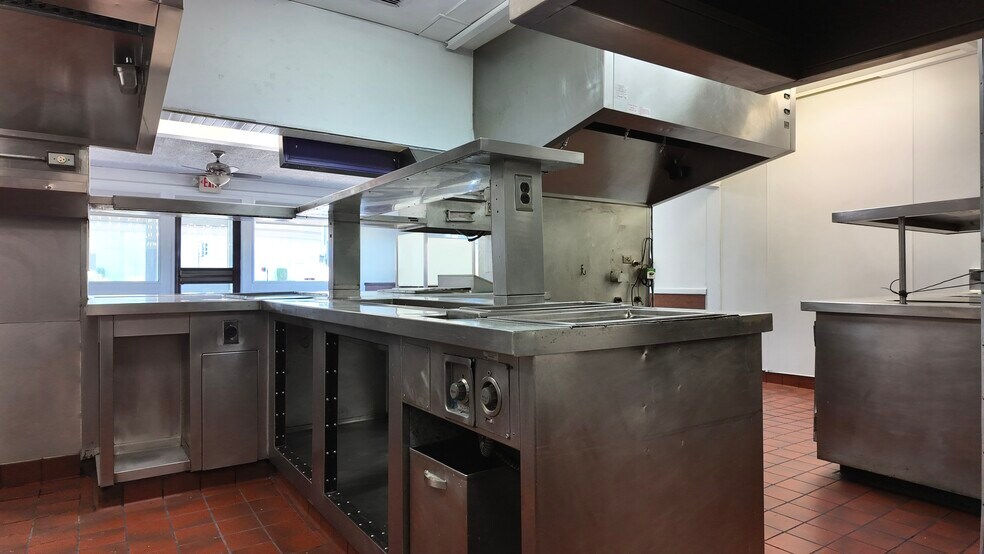 More Photos Of 2001 S Las Vegas Blvd, Las Vegas Fast Food For Lease