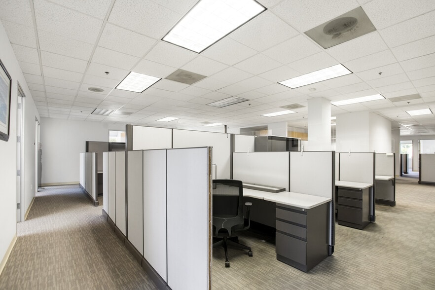 More Photos Of 9302 Pittsburgh Ave, Rancho Cucamonga Office For Sale