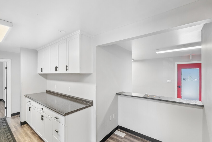 More Photos Of 6200 Fort Ave, Lynchburg Medical For Sale