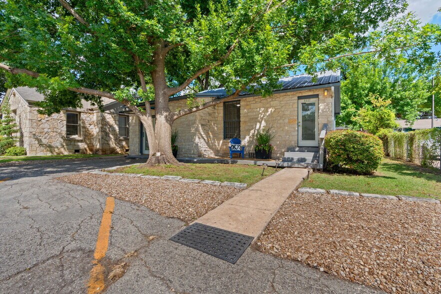 More Photos Of 4407 Medical Pkwy, Austin Land For Sale