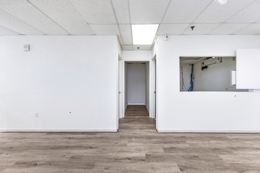 More Photos Of 5040 NW 7th St, Miami Medical For Lease