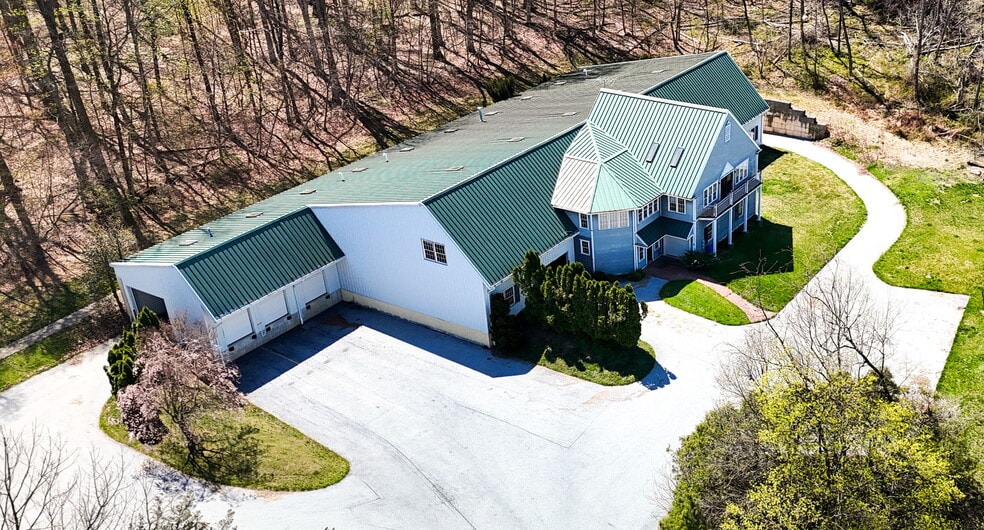 More Photos Of 2 Brewery Ln, Elverson Distribution For Lease