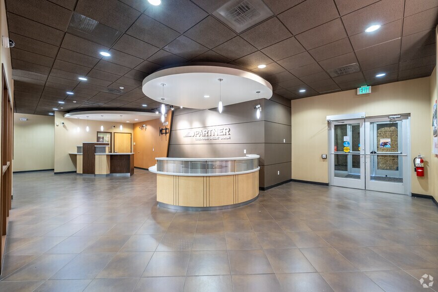 More Photos Of 4000 Quebec St, Denver General Retail For Sale