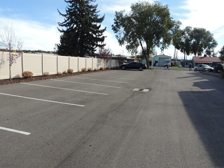 More Photos Of 23 E 1st N, Rexburg Land For Lease