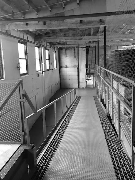 More Photos Of 430 Nepperhan Ave, Yonkers Warehouse For Sale