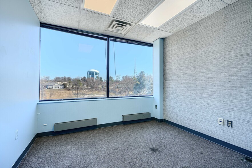 More Photos Of 8815 Centre Park Dr, Columbia Medical For Lease