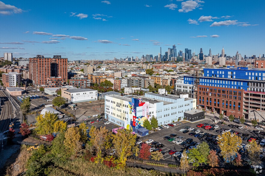 More Photos Of 50 Harrison St, Hoboken Office For Lease