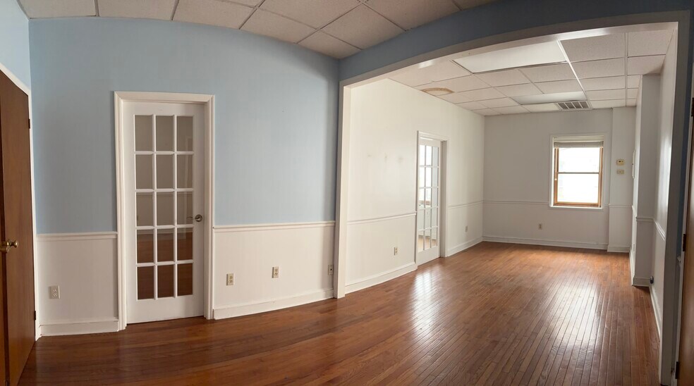 More Photos Of 7-13 Elm St, Westfield Restaurant For Lease