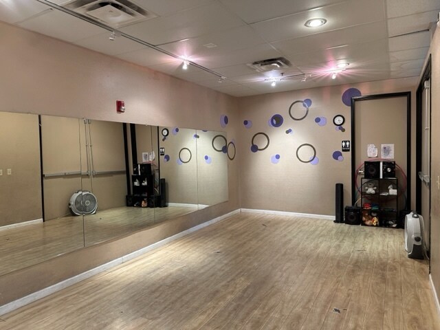 More Photos Of 12409 W Indian School Rd, Avondale Office For Sale