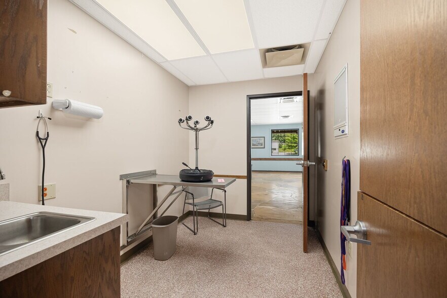 More Photos Of 20994 State Route K, Saint Joseph Office For Lease