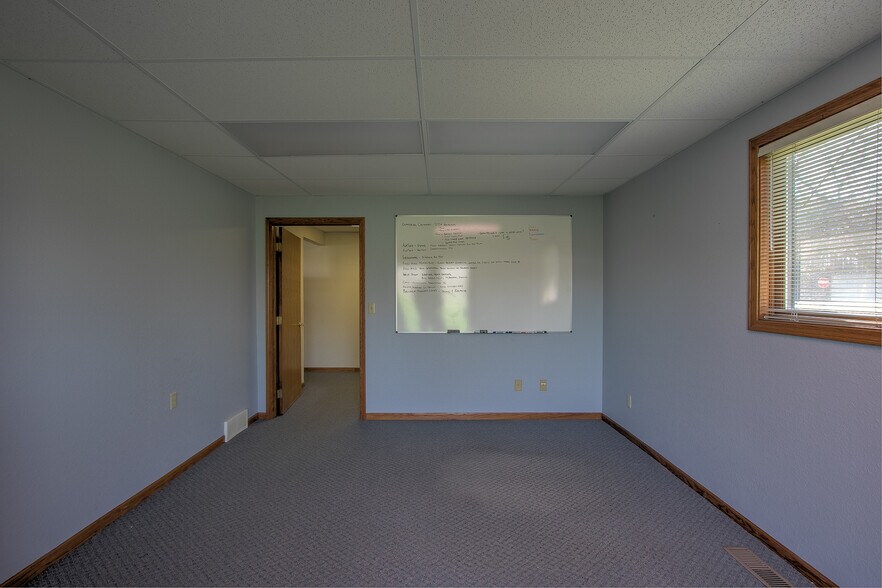 More Photos Of 1895 Frontage Rd, Mora Manufacturing For Sale