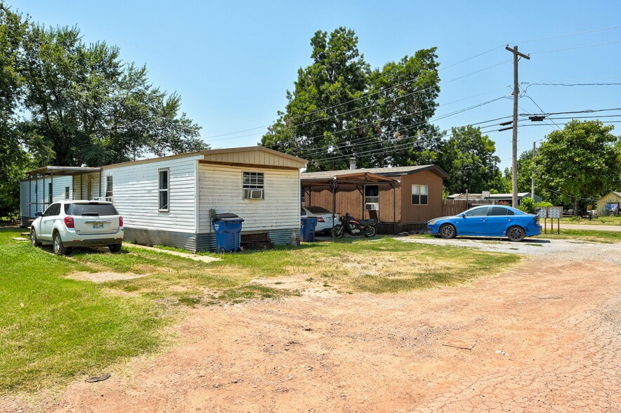 More Photos Of 603 S 3rd St, Kingfisher Manufactured Housing Mobile Home Park For Sale