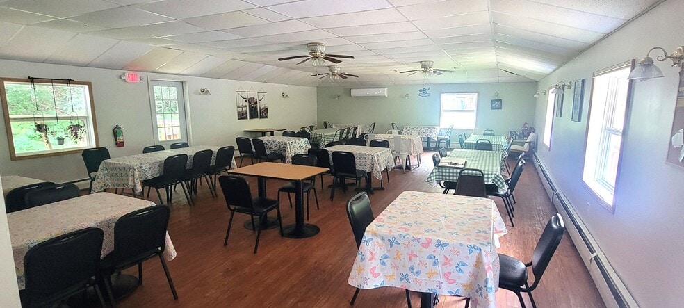 More Photos Of 1597 Hillside Rd, Shavertown Restaurant For Sale