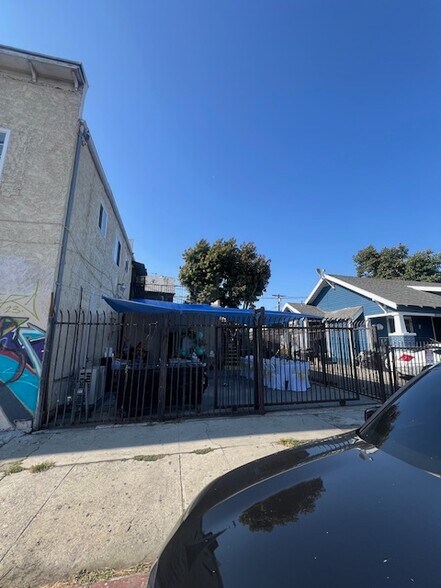 More Photos Of 5426 Compton Ave, Los Angeles Storefront Retail Residential For Sale