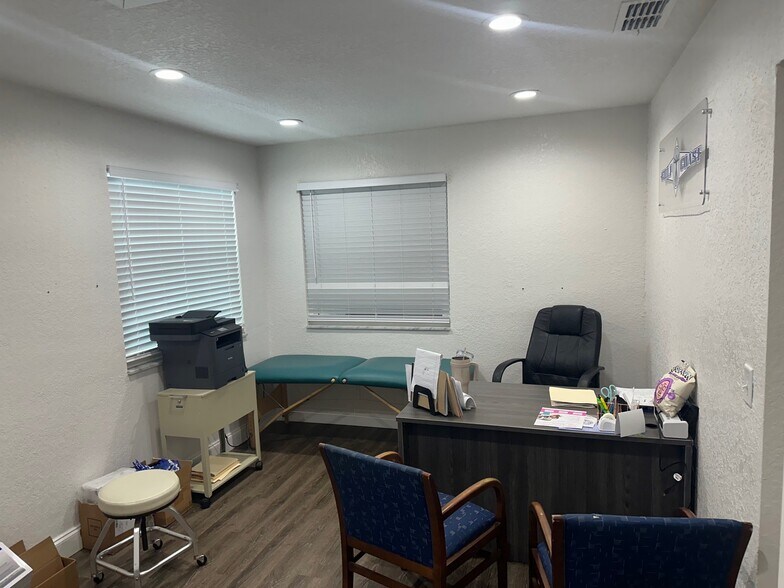 More Photos Of 2385 Tampa Rd, Palm Harbor Coworking Space