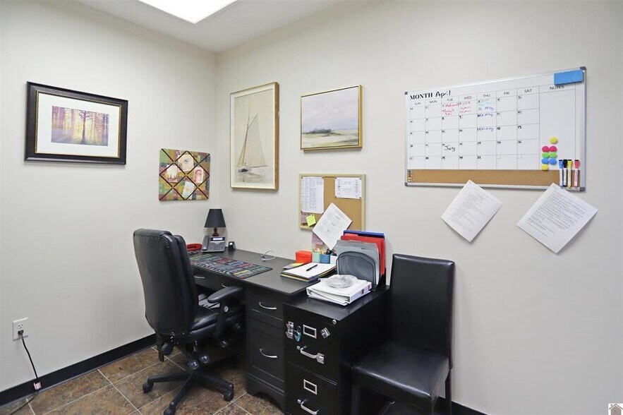 More Photos Of 145 Vine St, Benton Medical For Sale