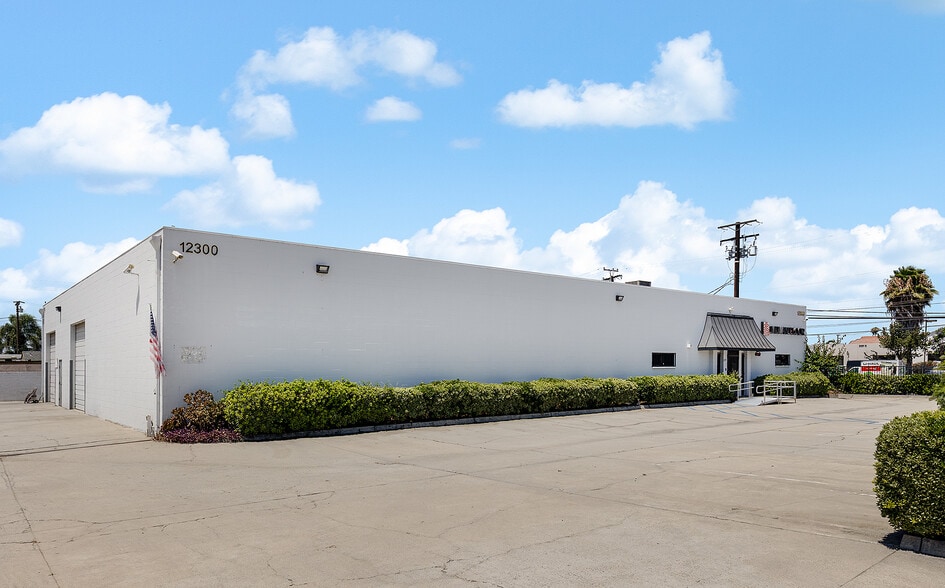 More Photos Of 12300 Denholm Dr, El Monte Warehouse For Sale