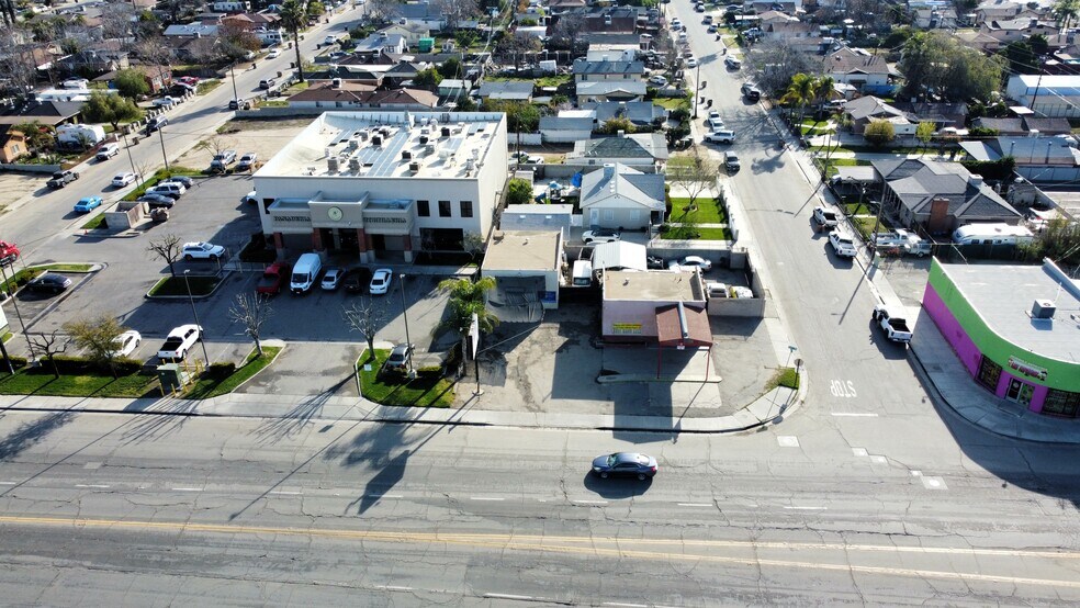 More Photos Of 9517 Weedpatch Hwy, Lamont Auto Repair For Sale