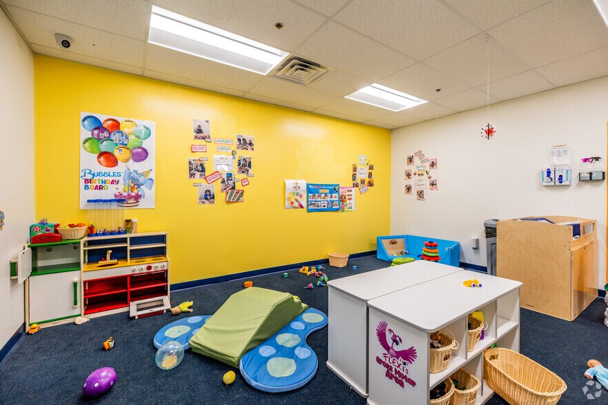 More Photos Of 6150 Commerce Blvd, Rohnert Park General Retail For Sale