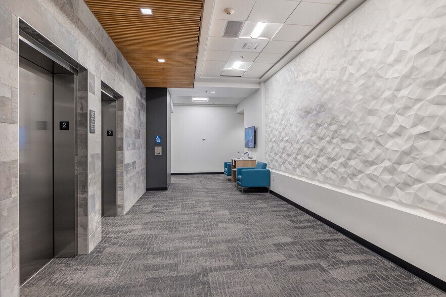 More Photos Of 2929 W Navigator Dr, Meridian Office For Lease