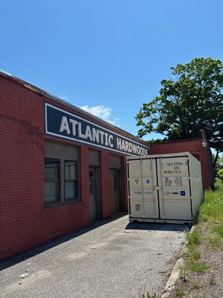 More Photos Of 1004 Congress St, Portland Freestanding For Sale