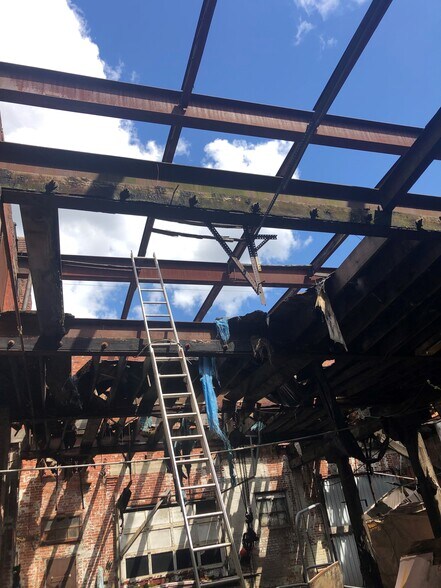 More Photos Of 6943 Kelly St, Pittsburgh Warehouse For Sale