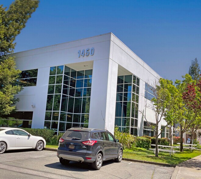 More Photos Of 1450 N McDowell Blvd, Petaluma Research And Development For Lease