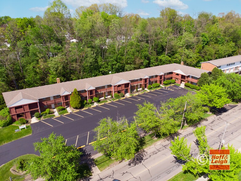 More Photos Of 2323 Newton St, Akron Apartments For Sale