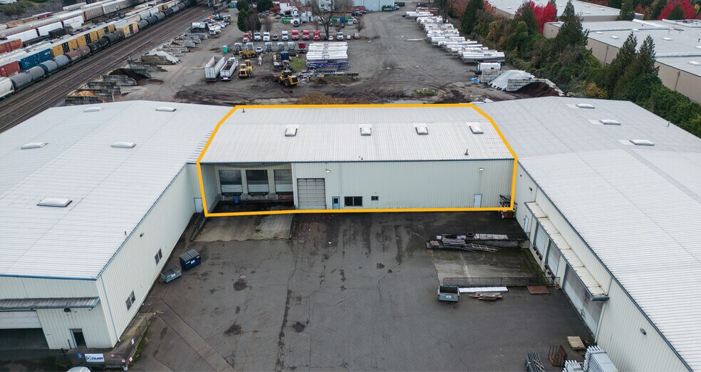 More Photos Of 1701 W 31st St, Vancouver Warehouse For Lease