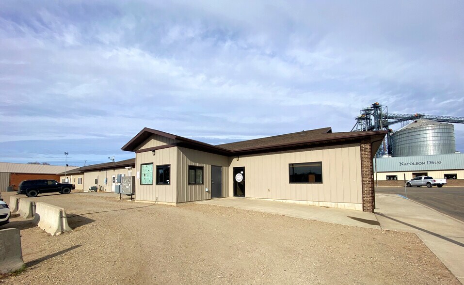 More Photos Of 301 Main Ave, Napoleon Restaurant For Sale