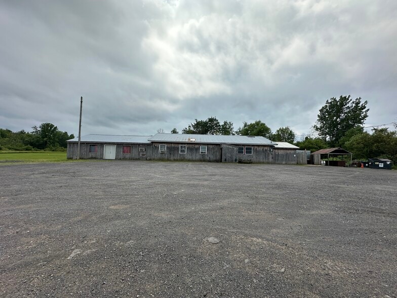 Primary Photo Of 271 Barker Rd, Oswego Restaurant For Sale