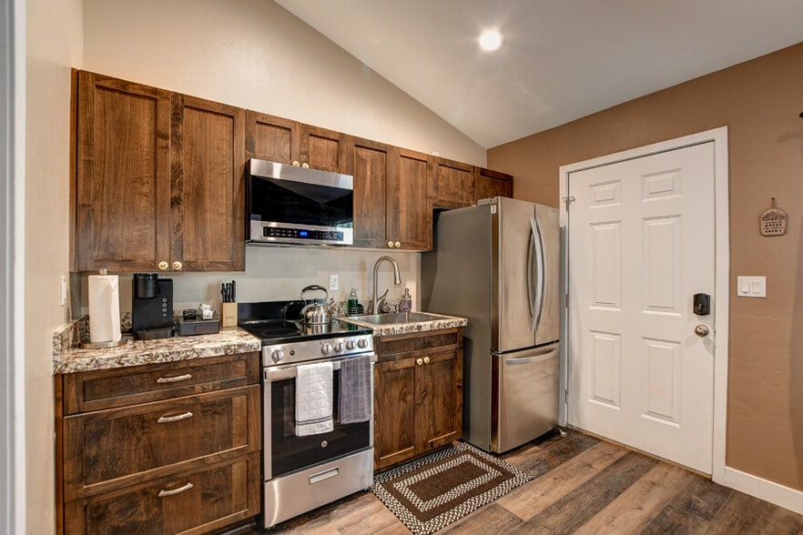 More Photos Of 1490 W Gurley St, Prescott Apartments For Sale