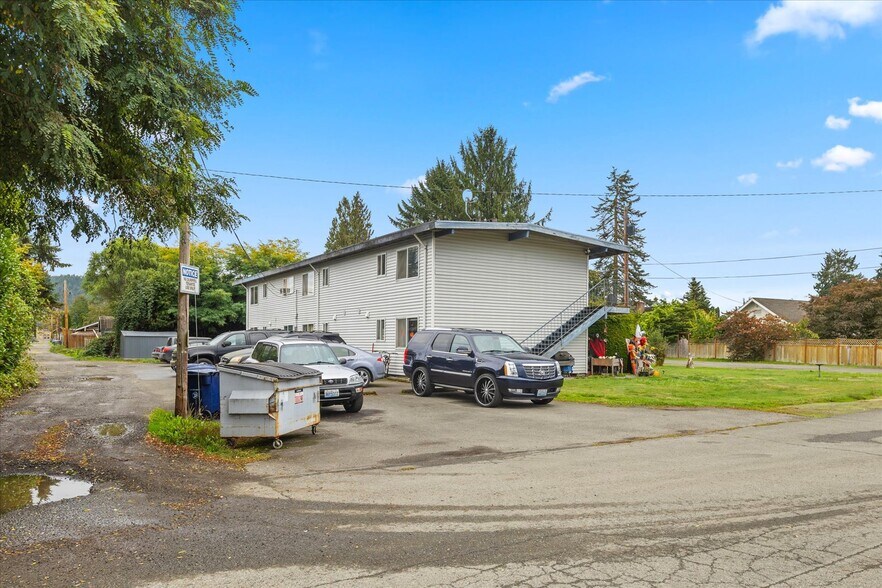 More Photos Of 31624 W Rutherford St, Carnation Apartments For Sale