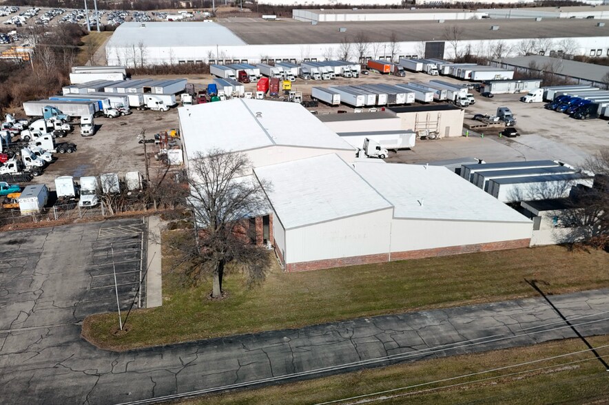 More Photos Of 5100-5102 Duff Dr, Cincinnati Warehouse For Sale