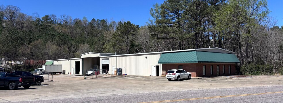 Primary Photo Of 1011 Yeager Pky, Pelham Warehouse For Lease