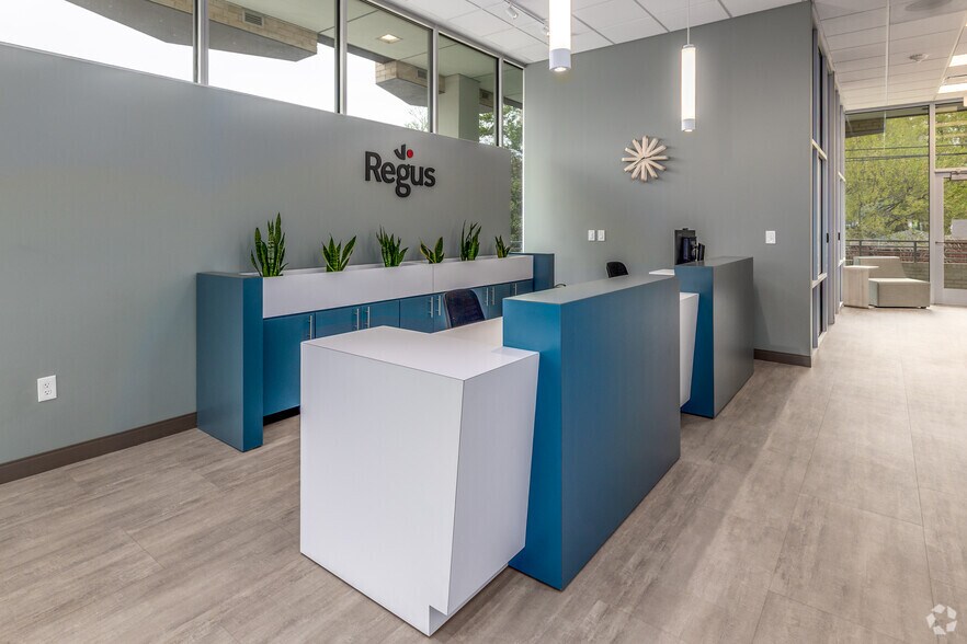 More Photos Of 4037 E Independence Blvd, Charlotte Coworking Space